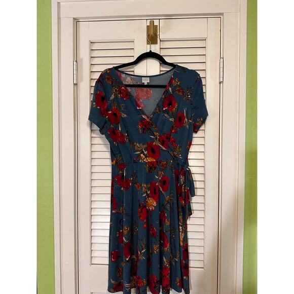 Kalleigh Dresses & Skirts - Kalleigh Blue Floral Faux Wrap Dress – Short Sleeve Fit & Flare, Size L